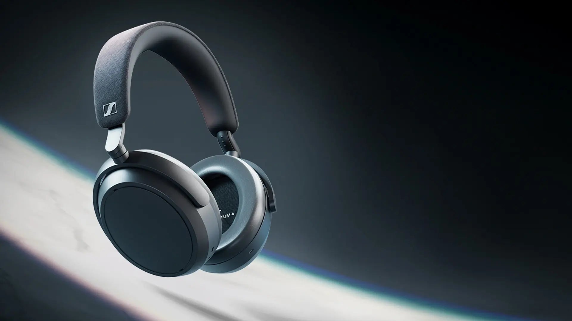 مجموعة المكتب اللاسلكية Black MOMENTUM 4