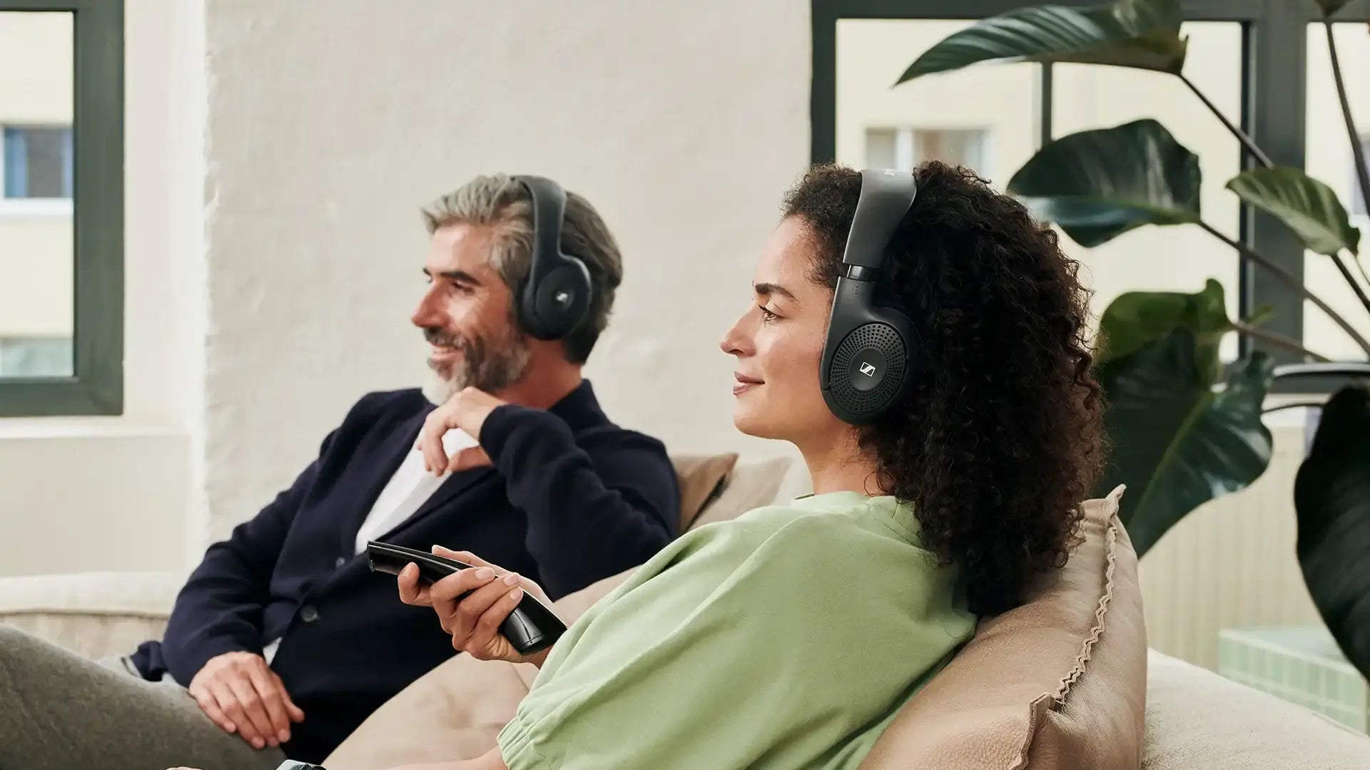  جهاز RS 120-W المكتبي